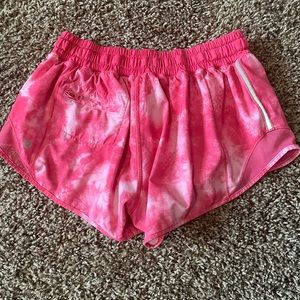 Hot pink Size 6, 2.5 inseam